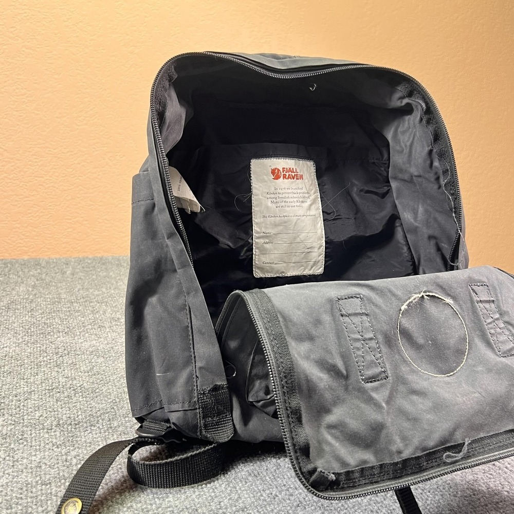 Fjallraven Kanken Classic Backpack Black Grey 23510 Vinylon F School Bag - Picture 10 of 16